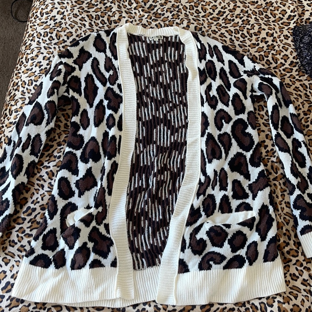 Cheetah sweater knit cardigan.